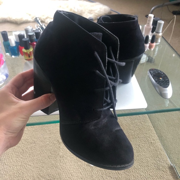 CALL IT SPRING “Borovsky” Suede Booties - Picture 3 of 8